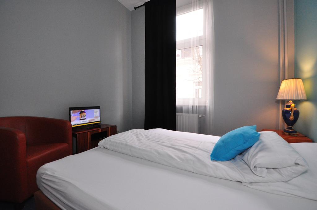 Hotel Landskrone Бад-Хомбург-фор-дер-Хёэ Экстерьер фото